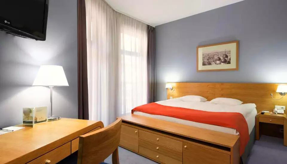 هتل تولیپ این رزا خوتور سوچی